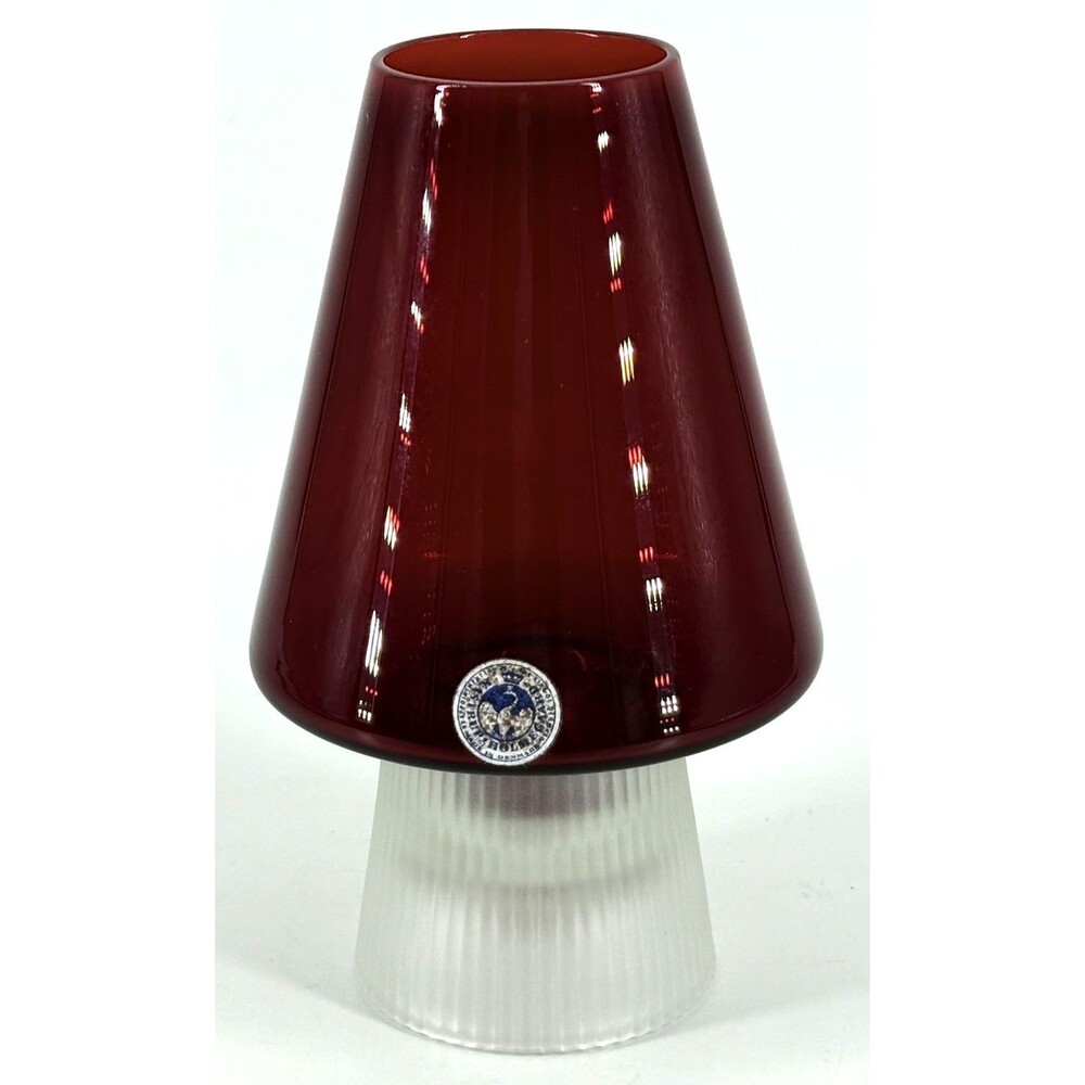 Per Lütken for Holmegaard. A rare 16 cm "Hygge" lamps for candles in red